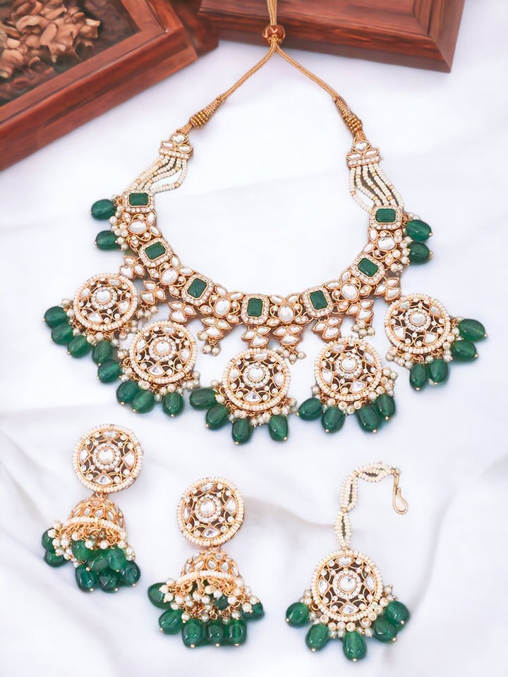 Emerald Abhra Jewellery Set