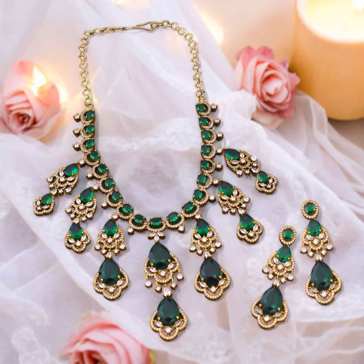 Emerald Aderes Victorian Jewellery Set - New Arrival