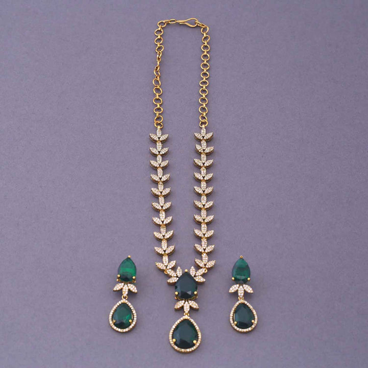 Emerald Adilene Victorian Jewellery Set - New Arrival