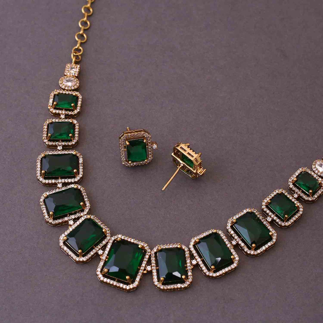 Emerald Adisel Victorian Jewellery Set- New Arrival