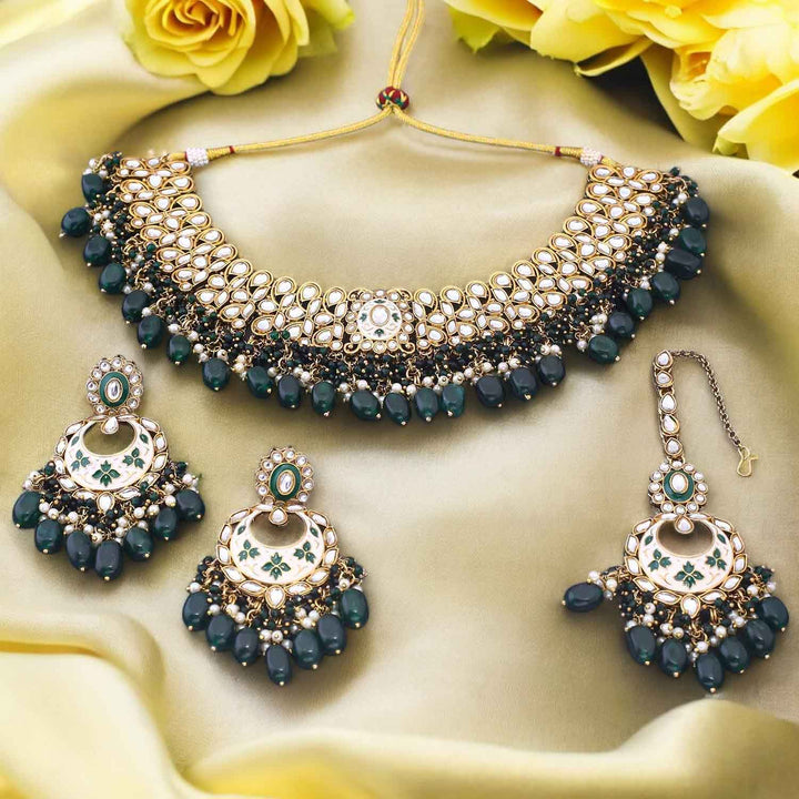 Emerald Aditni Kundan Jewellery Set