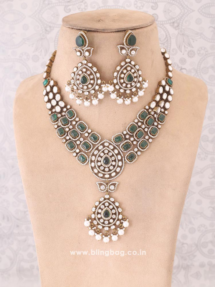 Emerald Adrian Victorian Jewellery Set