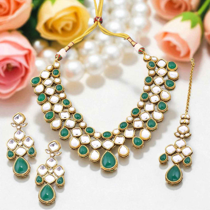 Emerald Ahlami Kundan Jewellery Set