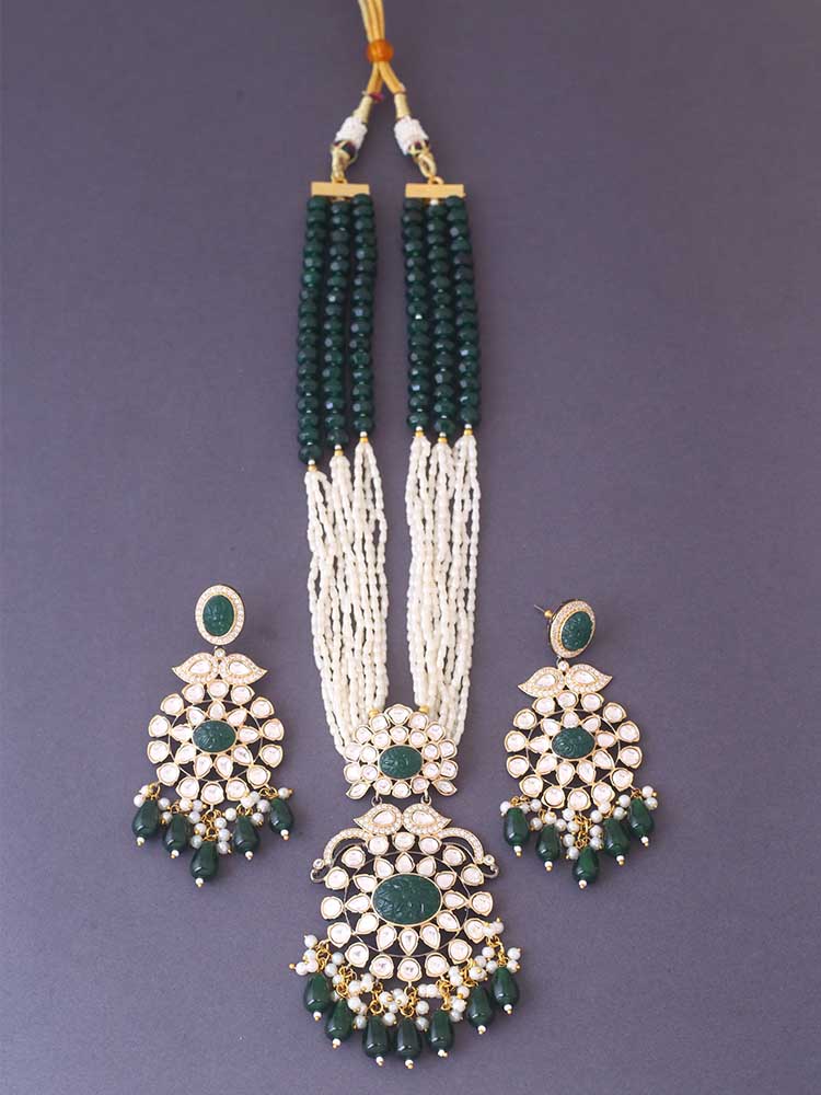 Emerald Aiden Kundan Jewellery Set