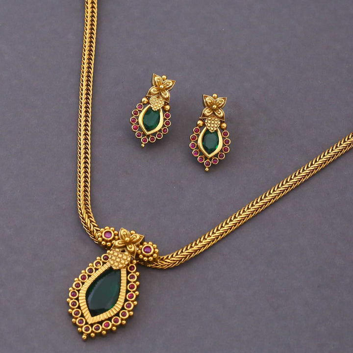 Emerald Aishren Antique Jewellery Set - New Arrival