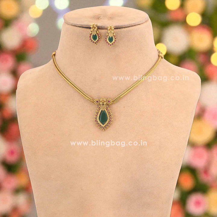 Emerald Aishren Antique Jewellery Set - New Arrival