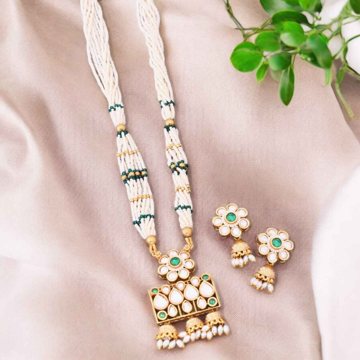 Emerald Akshara Antique Rajwadi Set