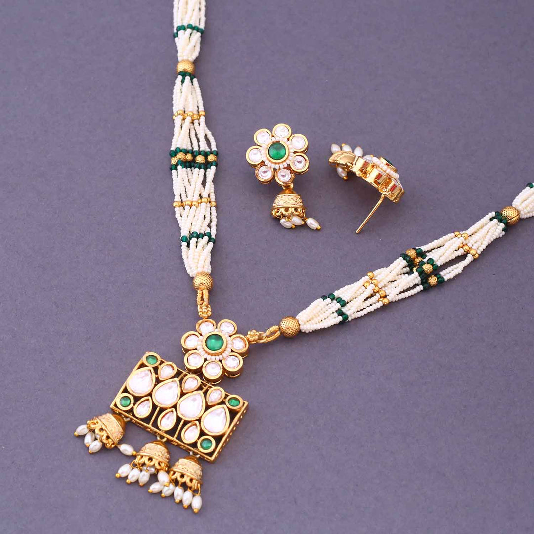 Emerald Akshara Antique Rajwadi Set