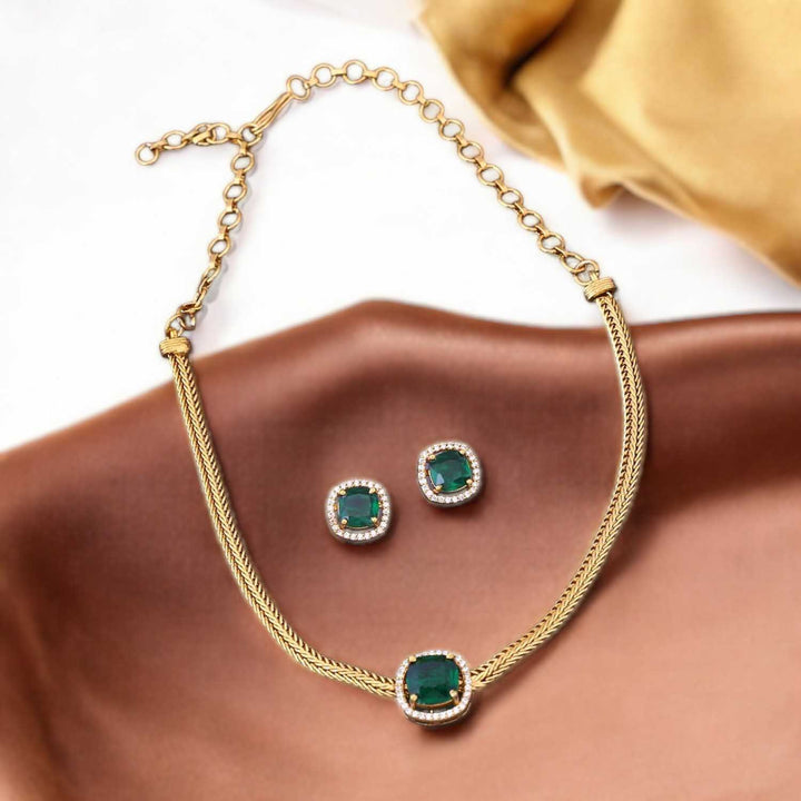 Emerald Alcandre Antique Jewellery Set - New Arrival