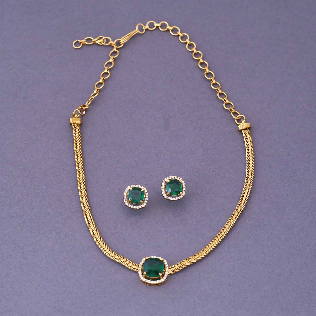 Emerald Alcandre Antique Jewellery Set - New Arrival