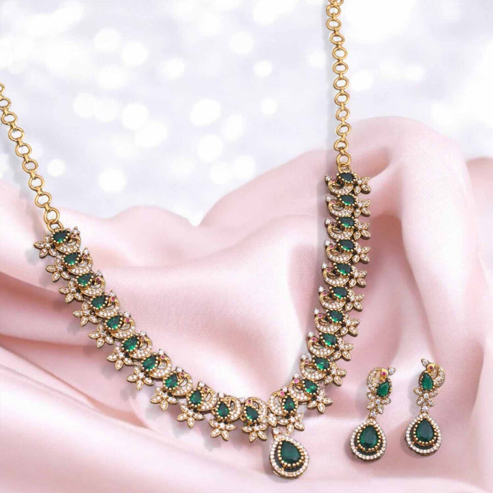 Emerald Aleecia Victorian Jewellery Set - New Arrival