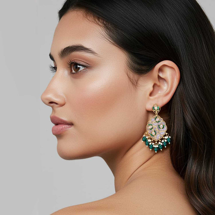 Emerald Almas Chandbalis