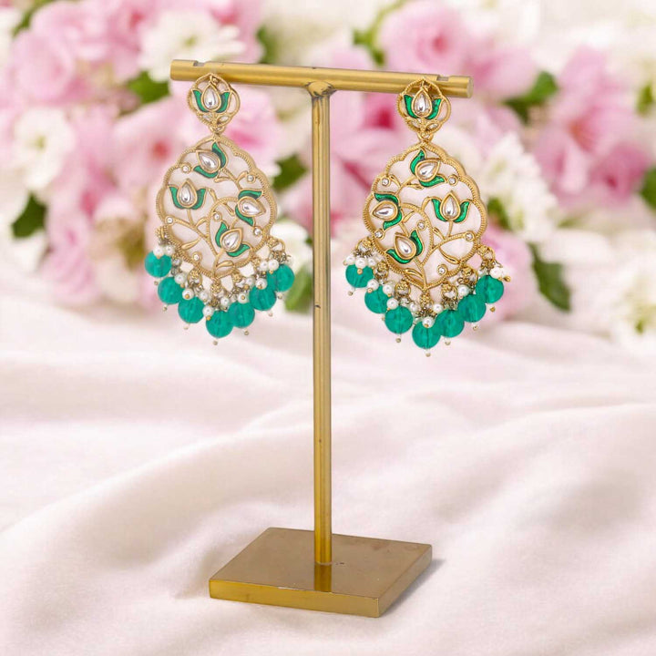 Emerald Almas Chandbalis