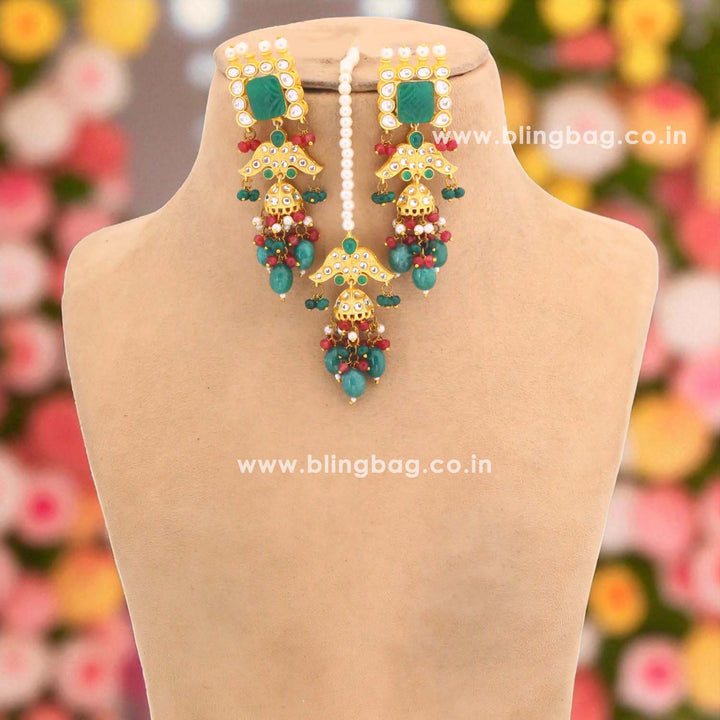 Emerald Altair Kundan Jewellery Set