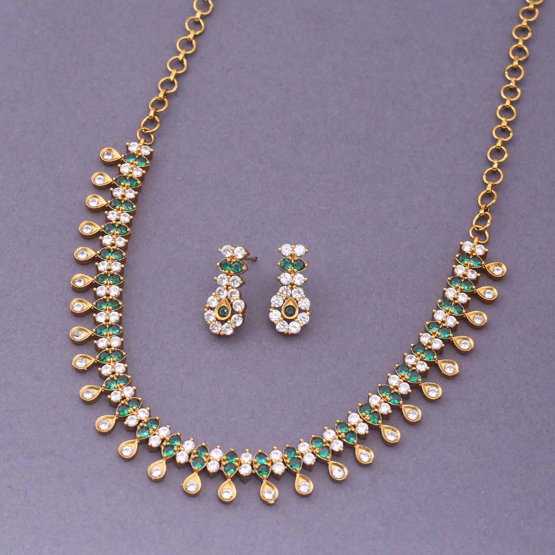 Emerald Amaani Victorian Jewellery Set - New Arrival