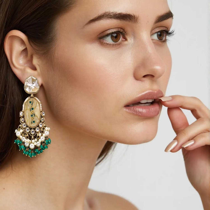 Emerald Amanah Danglers