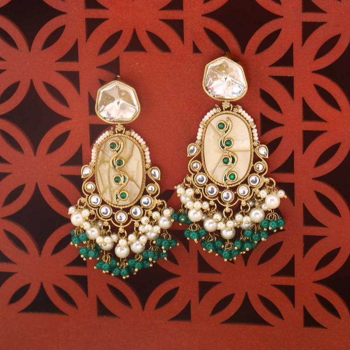 Emerald Amanah Danglers