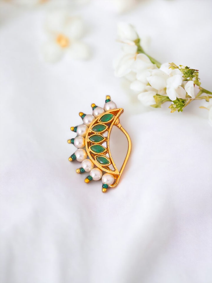 Emerald Amruta Nosepin