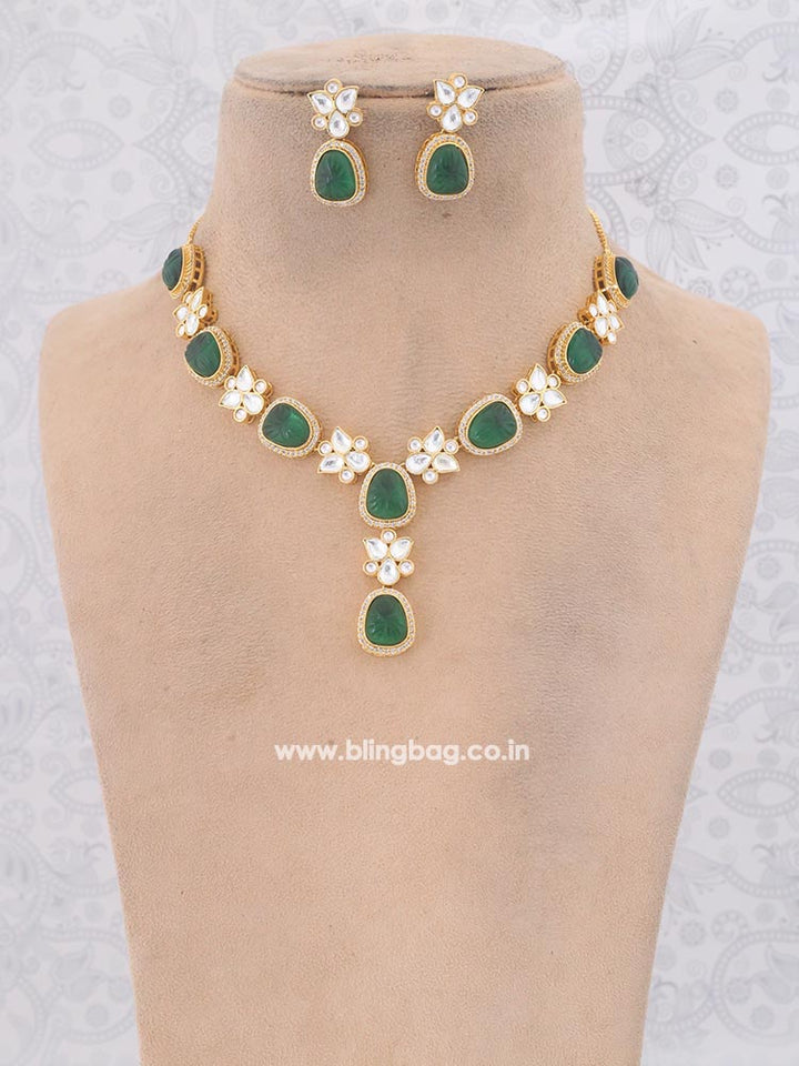 Emerald Amylia Jewellery Set