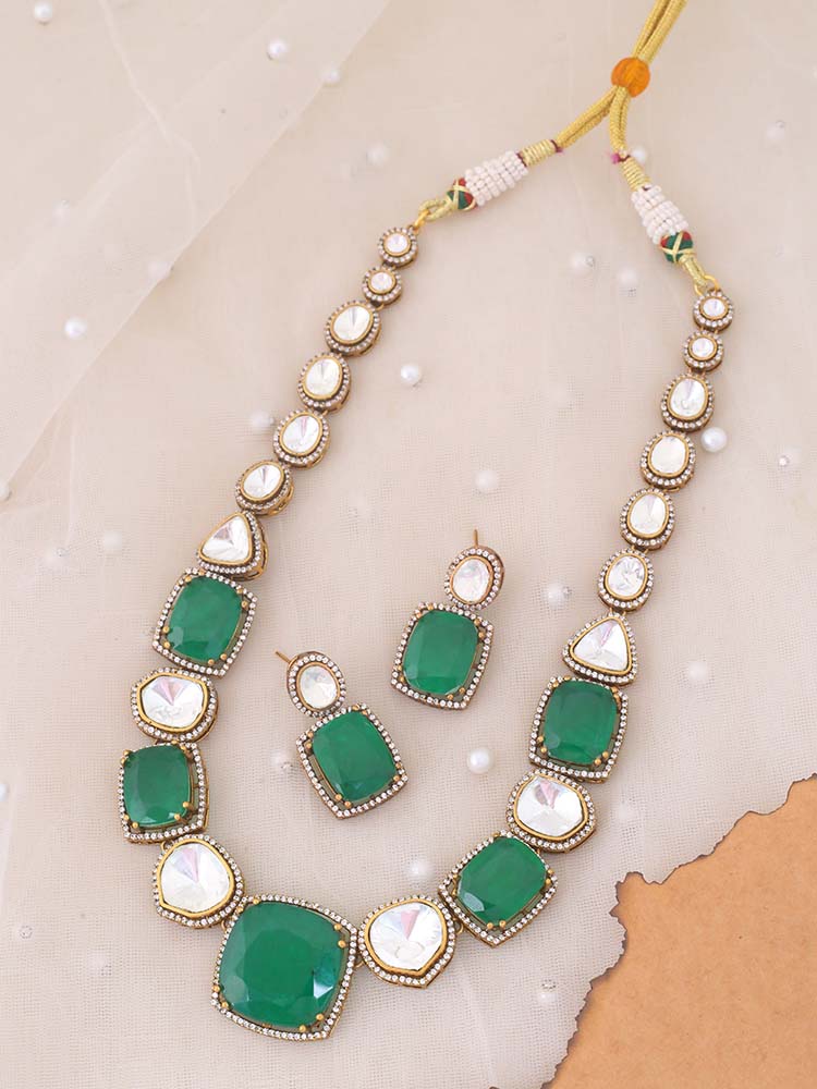 Emerald Anisa Zirconia Jewellery Set