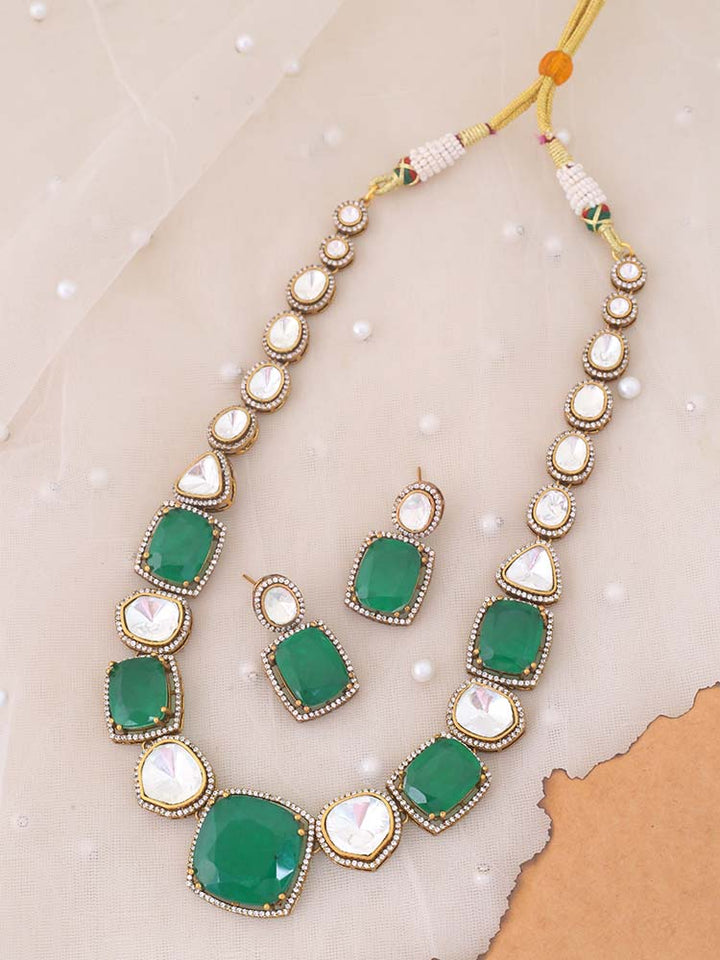 Emerald Anisa Zirconia Jewellery Set