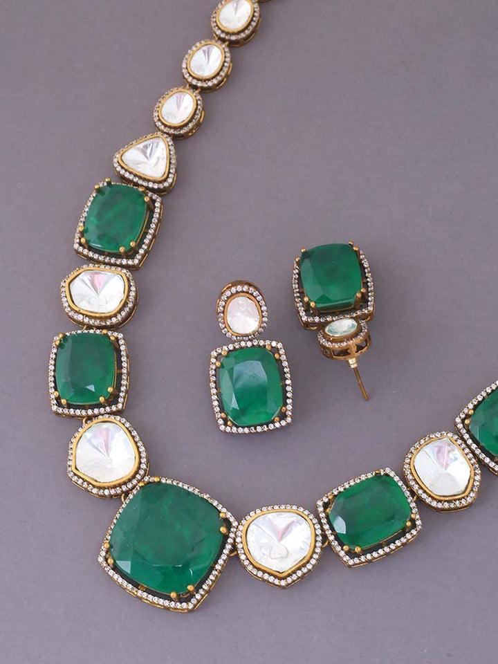 Emerald Anisa Zirconia Jewellery Set