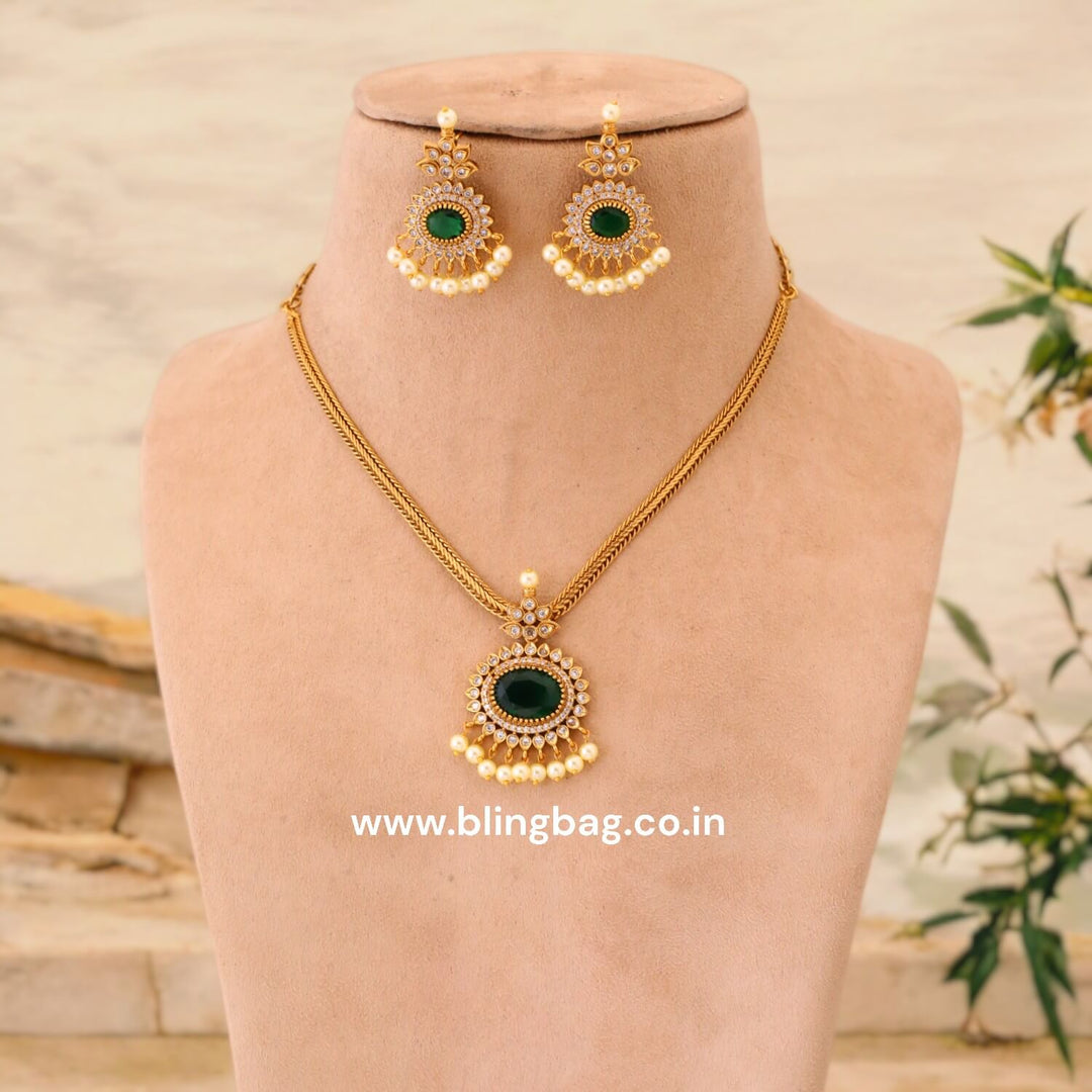 Emerald Anora Antique Jewellery Set - New Arrival