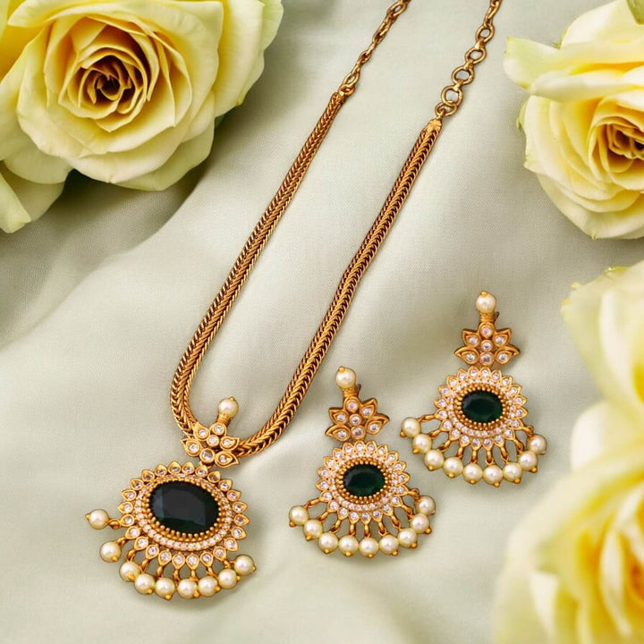 Emerald Anora Antique Jewellery Set - New Arrival