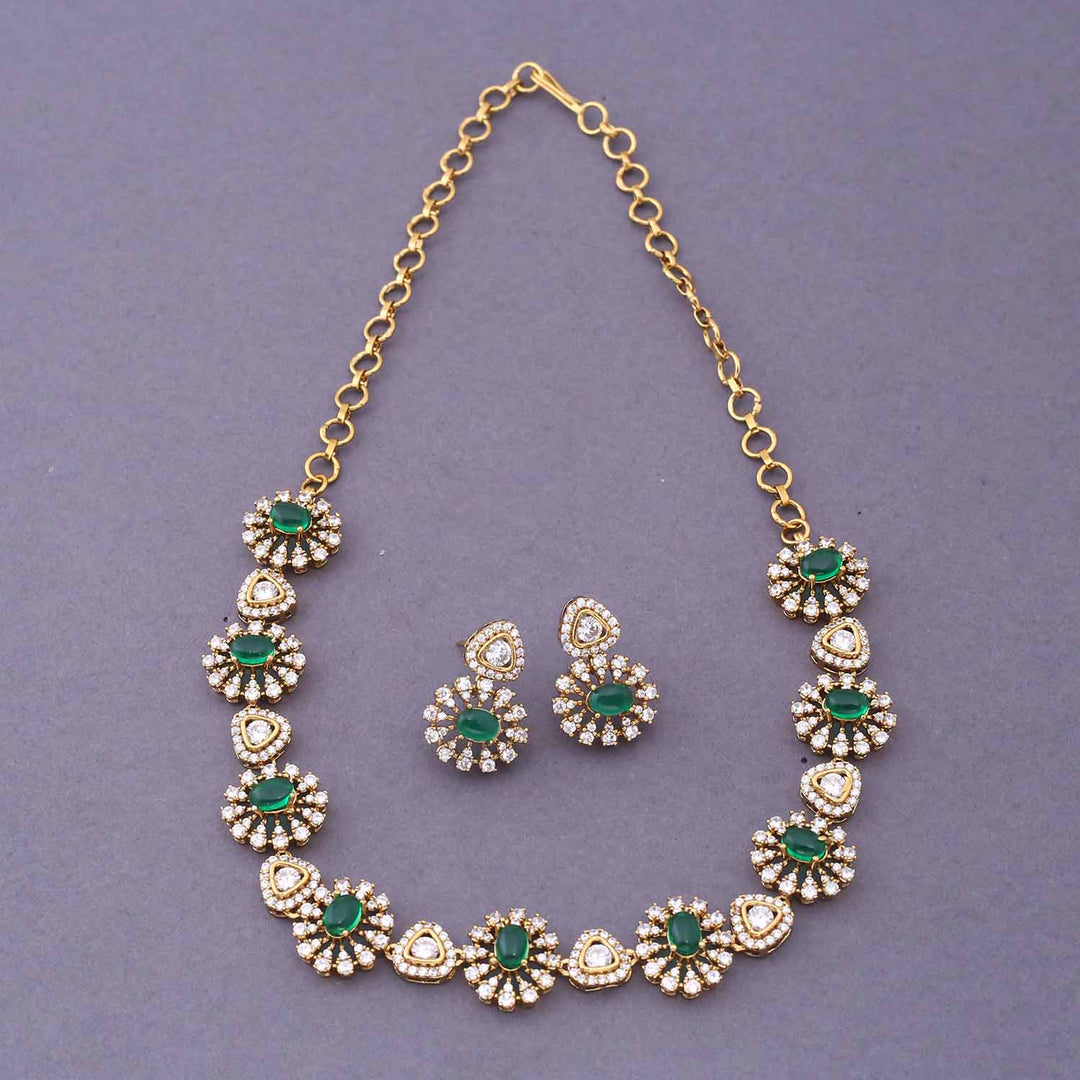 Emerald Arena Victorian Jewellery Set - New Arrival