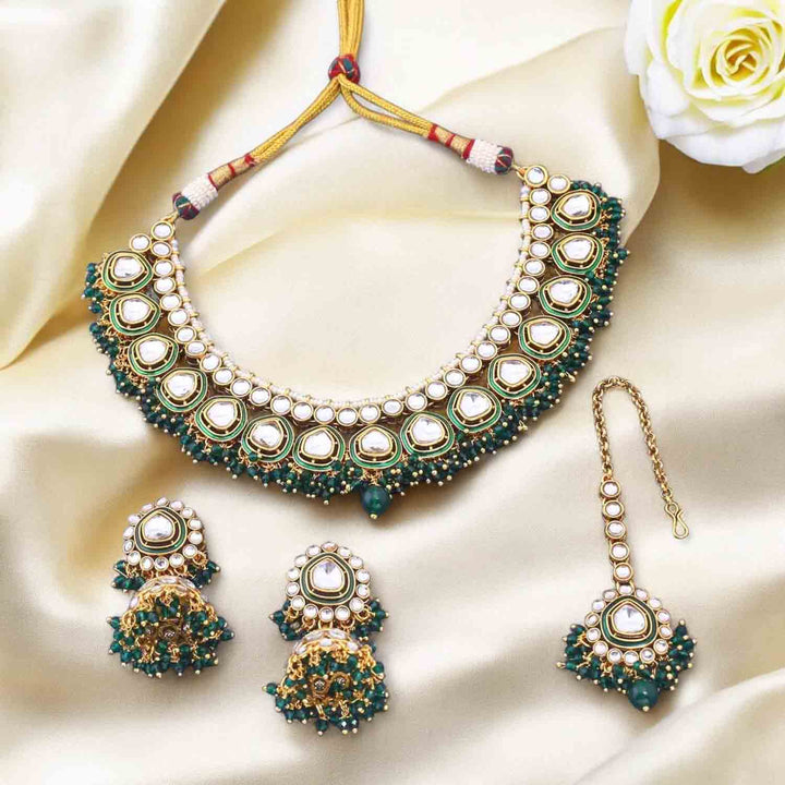 Emerald Arohi Kundan Jewellery Set