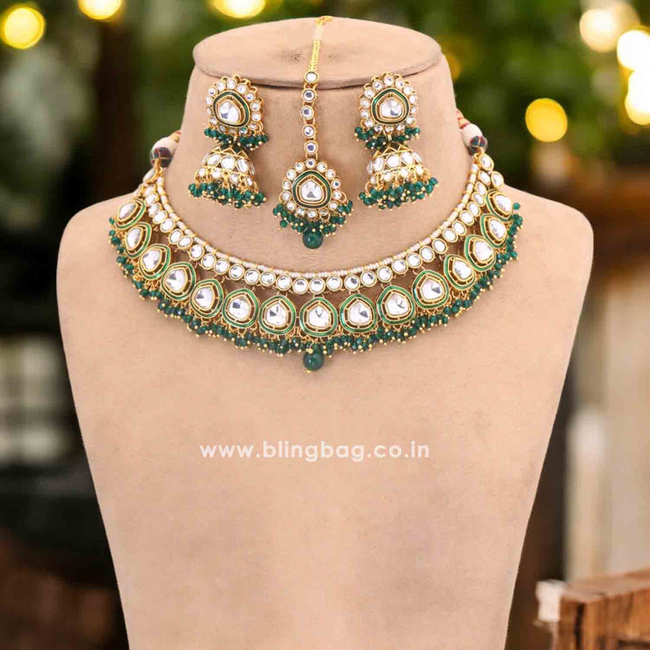 Emerald Arohi Kundan Jewellery Set