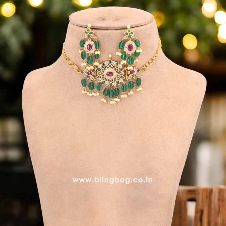 Emerald Aroya Antique Jewellery Set - New Arrival