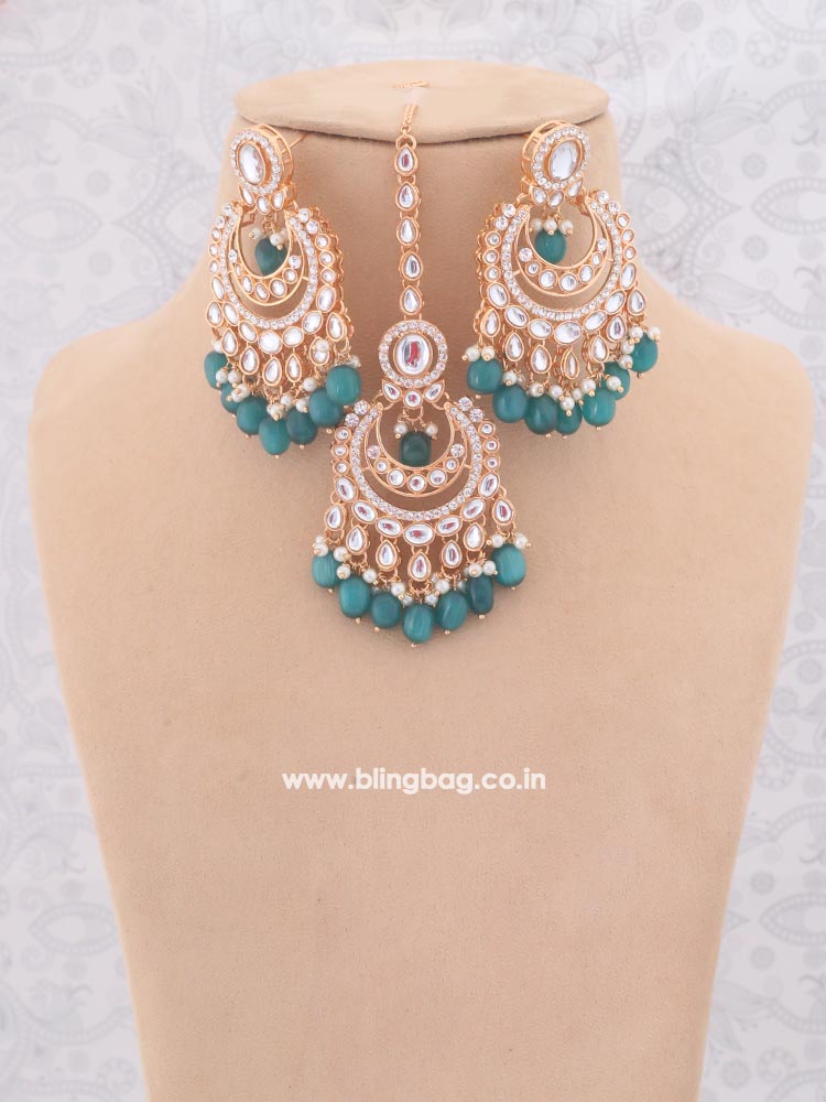 Emerald Arpani Kundan Jewellery Set