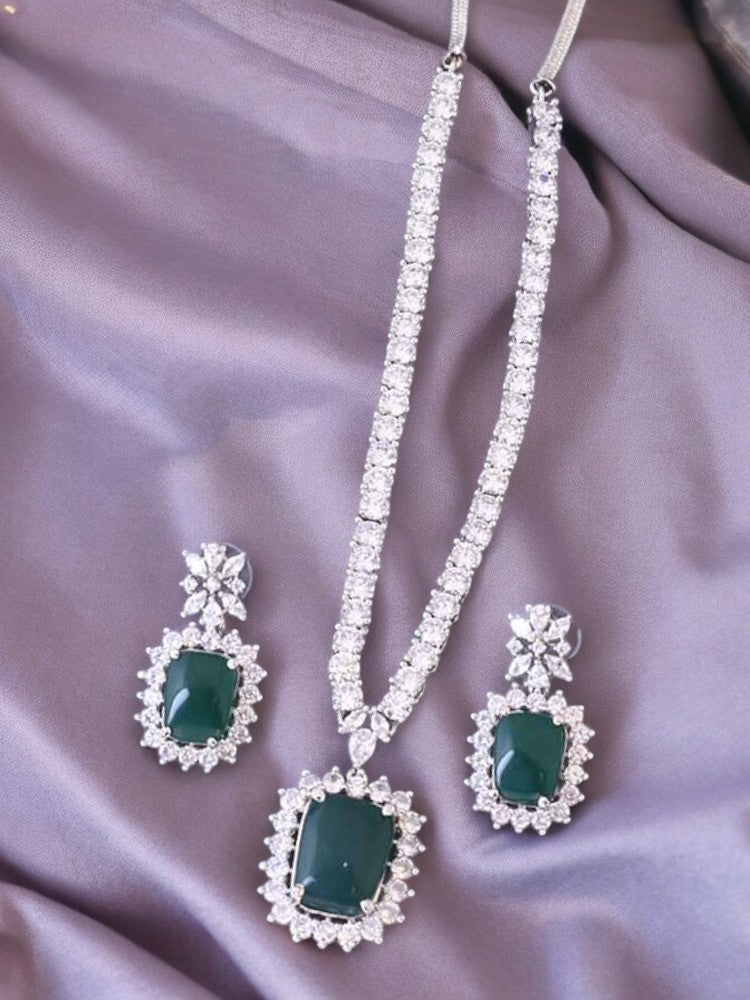 Emerald Kaitlyn Pendant Set