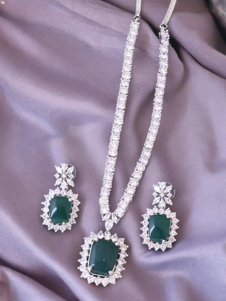 Emerald Kaitlyn Pendant Set