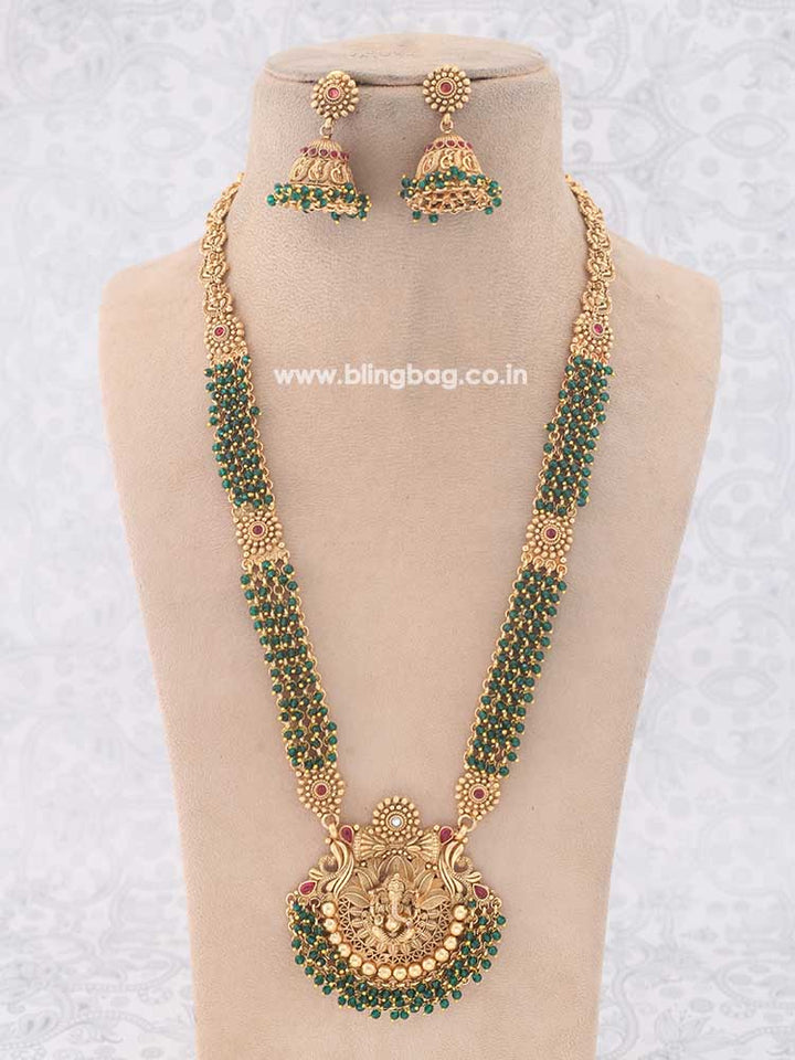 Emerald Avaneesh Jewellery Set