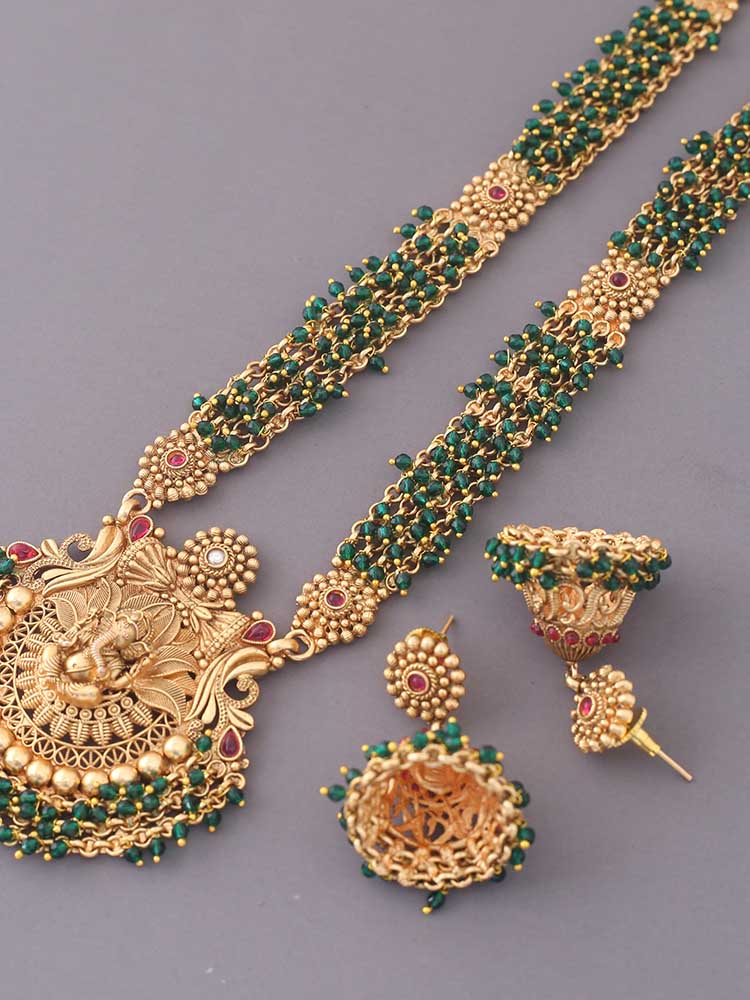 Emerald Avaneesh Jewellery Set