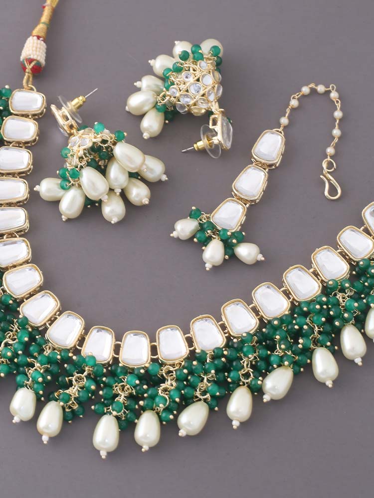 Emerald Avantika Jewellery Set