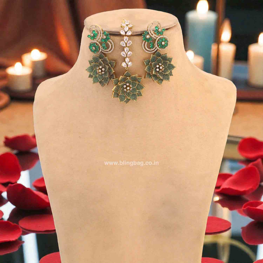 Emerald Avarose Victorian Jewellery Set- New Arrivals