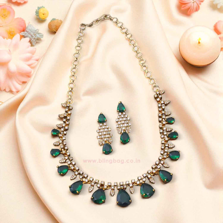 Emerald Avdotya Victorian Jewellery Set - New Arrival