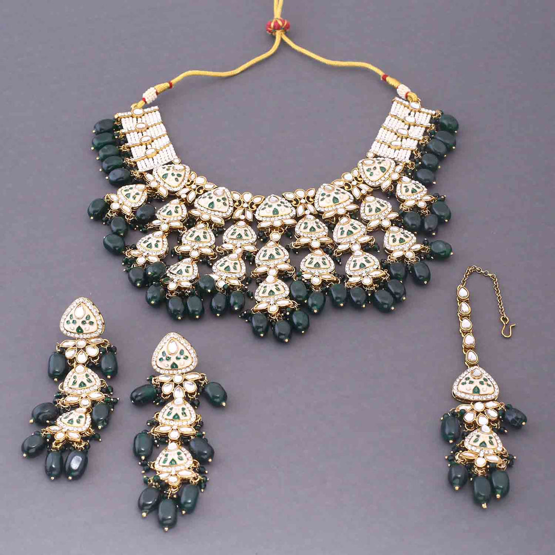 Emerald Ayshana Kundan Jewellery Set