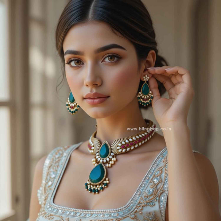 Emerald Belanova Hasli Antique Jewellery Set - New Arrival