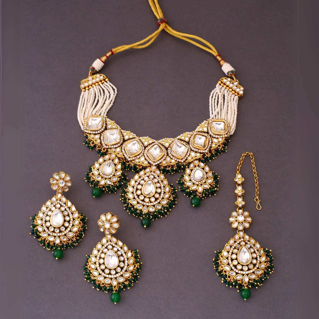 Emerald Bhavya Kundan Jewellery Set
