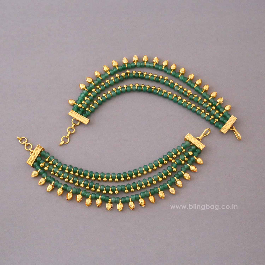 Emerald Bhavyaita Antique Ear Chain