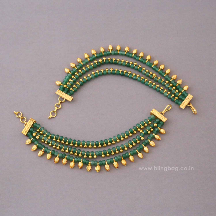 Emerald Bhavyaita Antique Ear Chain