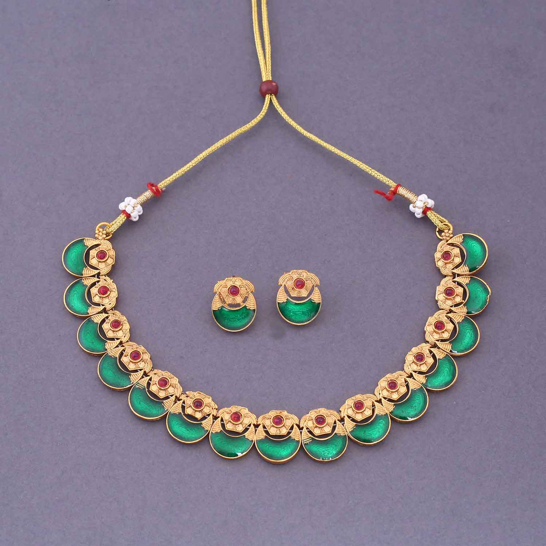Emerald Bindi Antique Jewellery Set - New Arrival