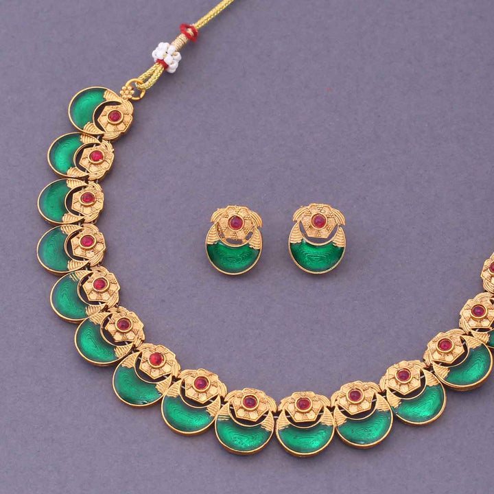 Emerald Bindi Antique Jewellery Set - New Arrival