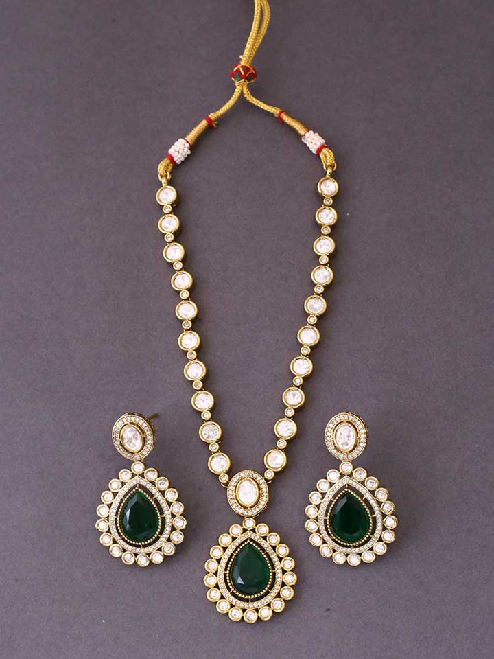 Emerald Cameron Victorian Jewellery Set - New Arrival