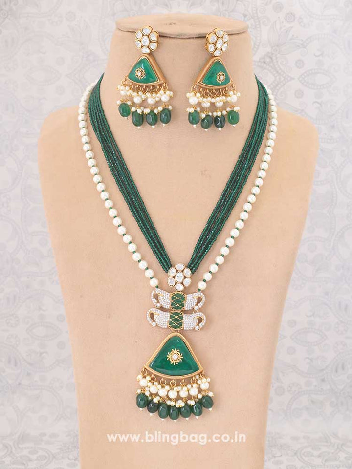 Emerald Caoimhe Kundan Jewellery Set