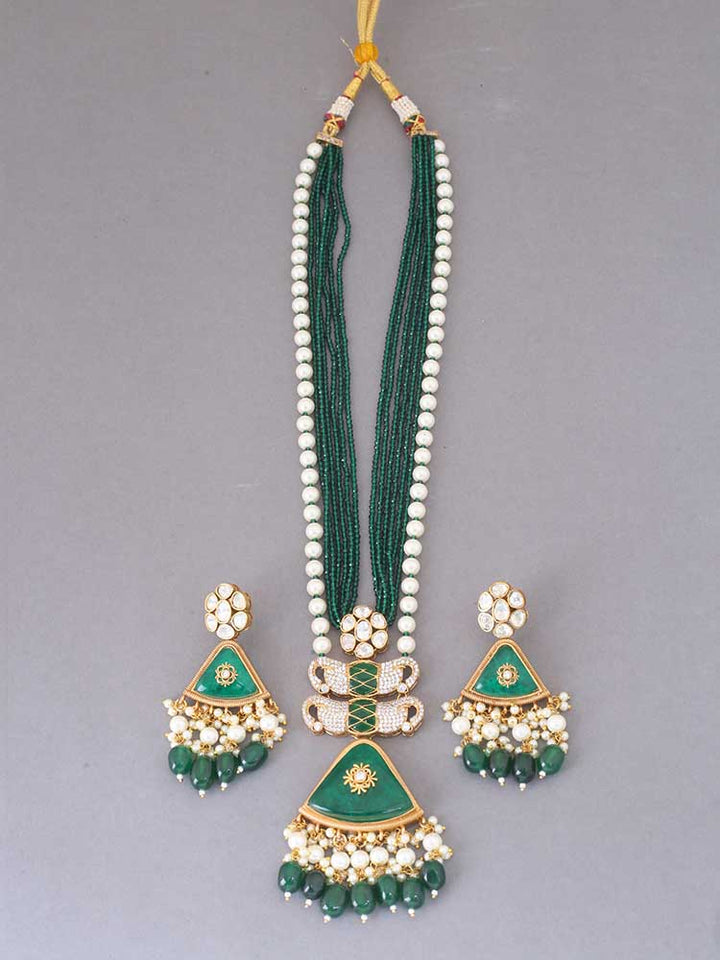 Emerald Caoimhe Kundan Jewellery Set